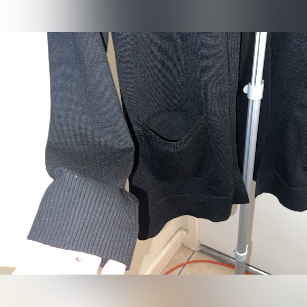 Black Cardigan with pockets - Picture 5 of 10